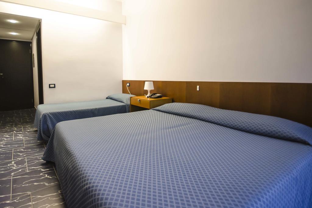 Grand Hotel Helios Tarquinia Cameră foto